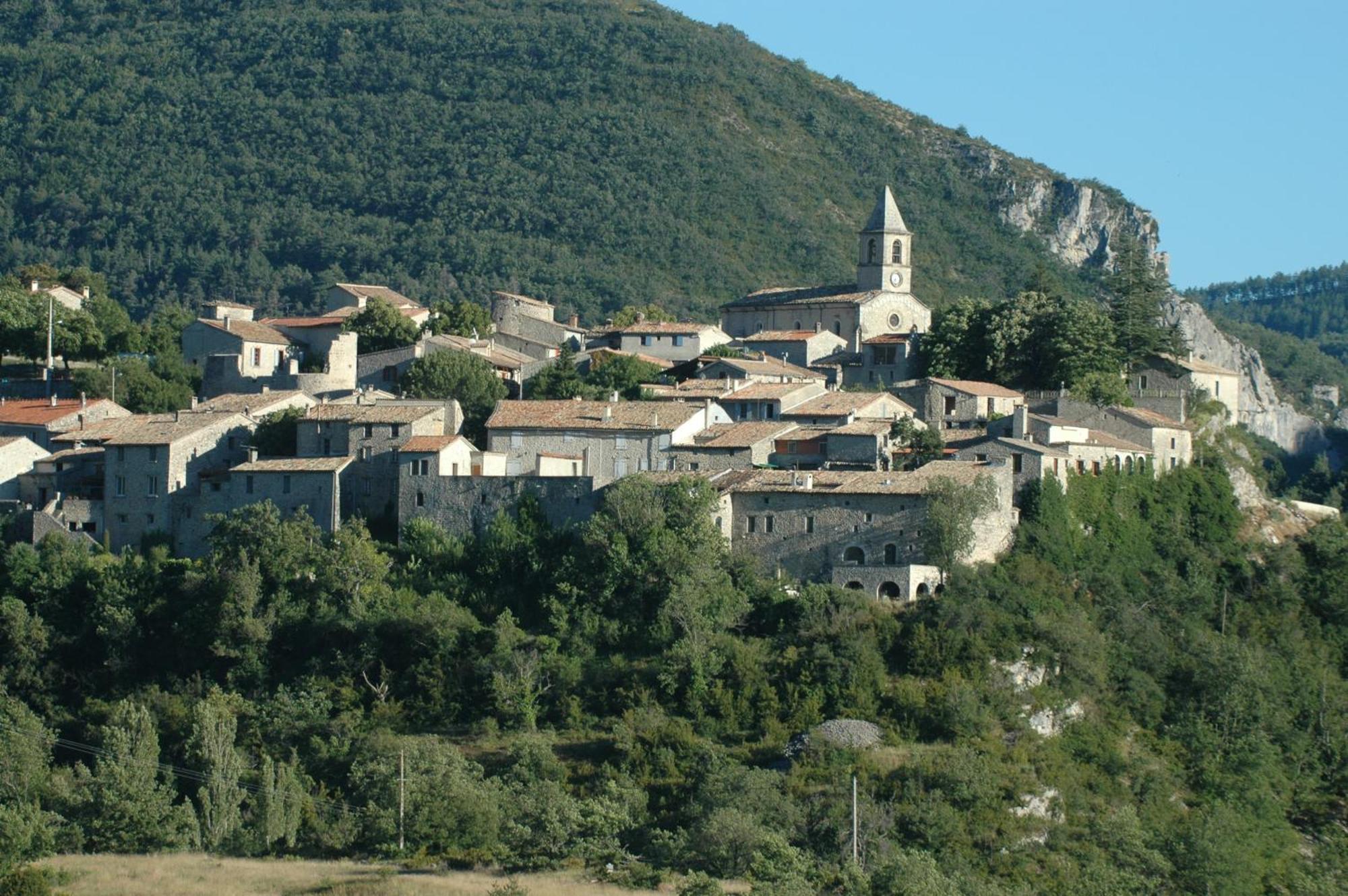 ホテル La Claveliere Saint-Auban-sur-lʼOuvèze エクステリア 写真