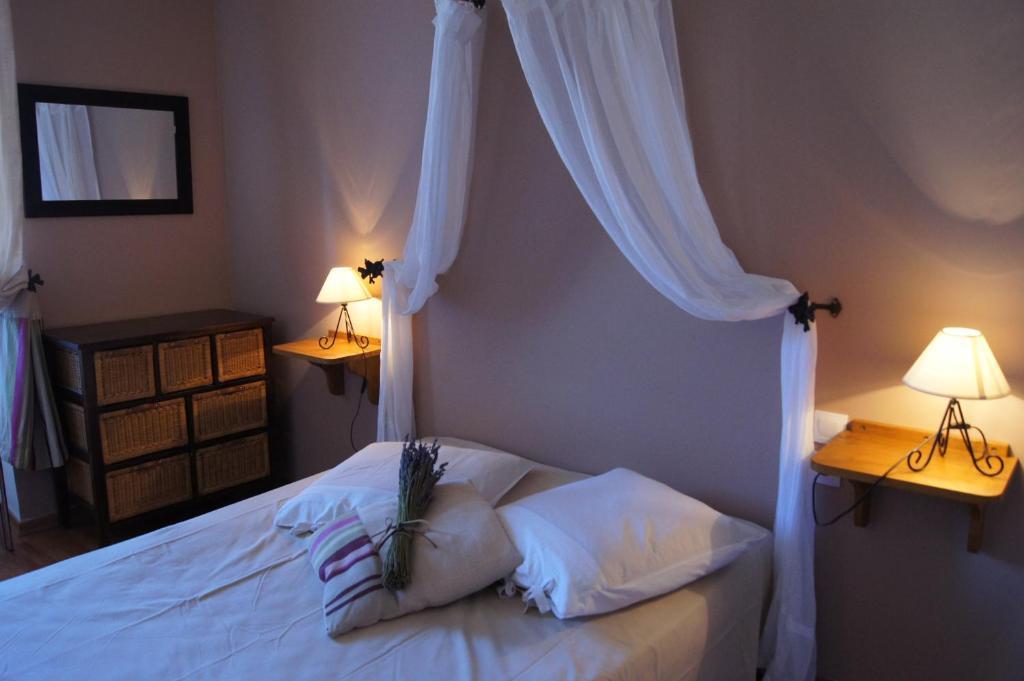 ホテル La Claveliere Saint-Auban-sur-lʼOuvèze 部屋 写真